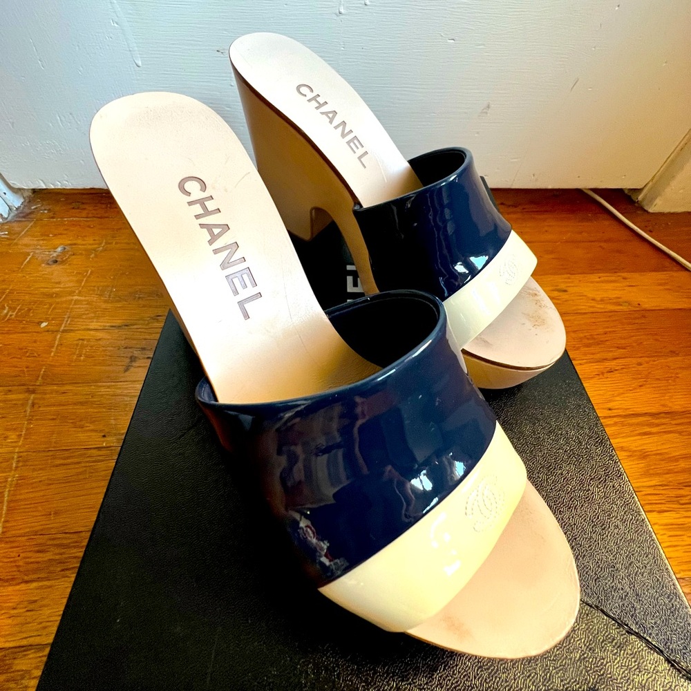 Chanel Navy/Cream Wedges